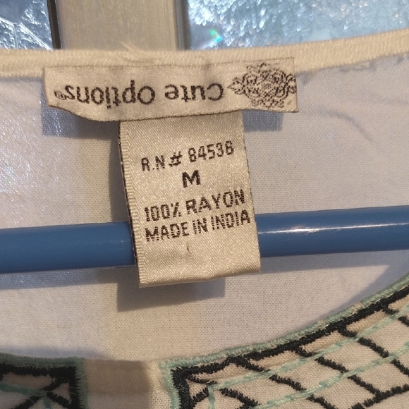 Embroidered Green, White and Blue Women's Top - Picture 3 of 12